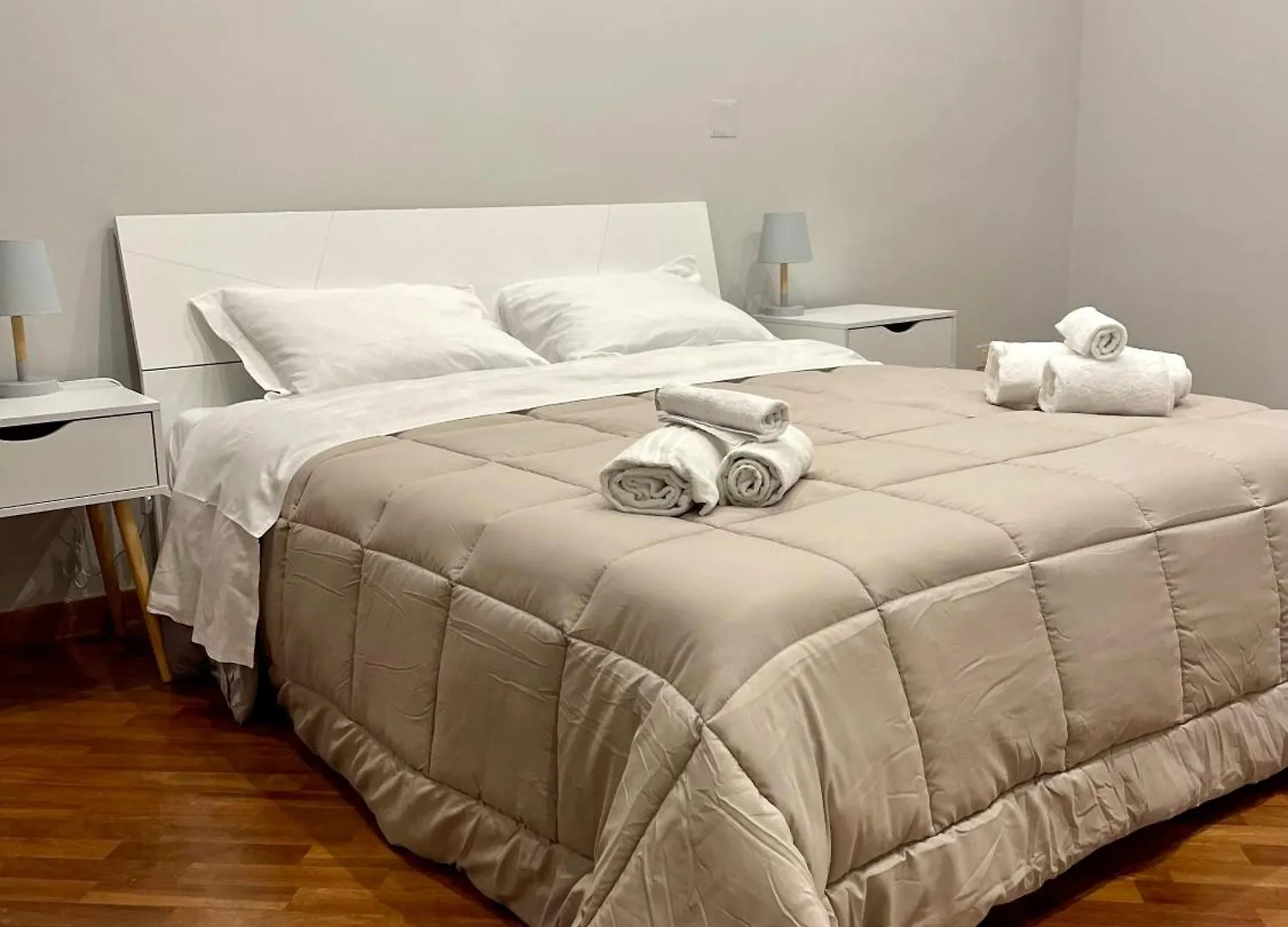 Apartment Ale Home Rome Italy